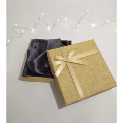 Boîte cadeau doré